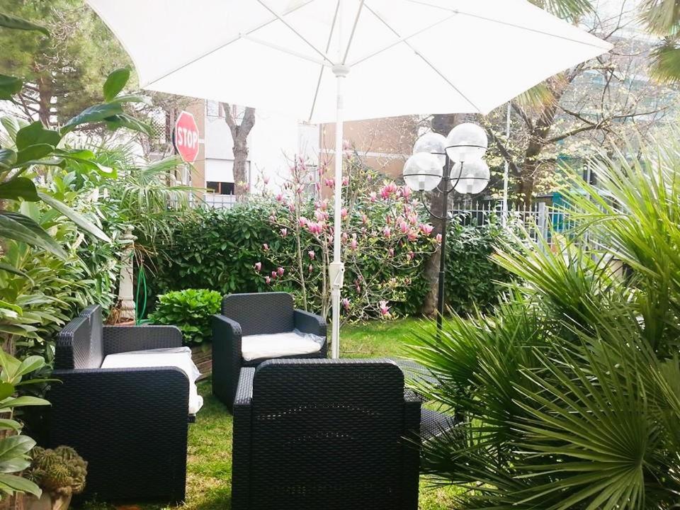 Villa Sante Residence Пезаро Экстерьер фото