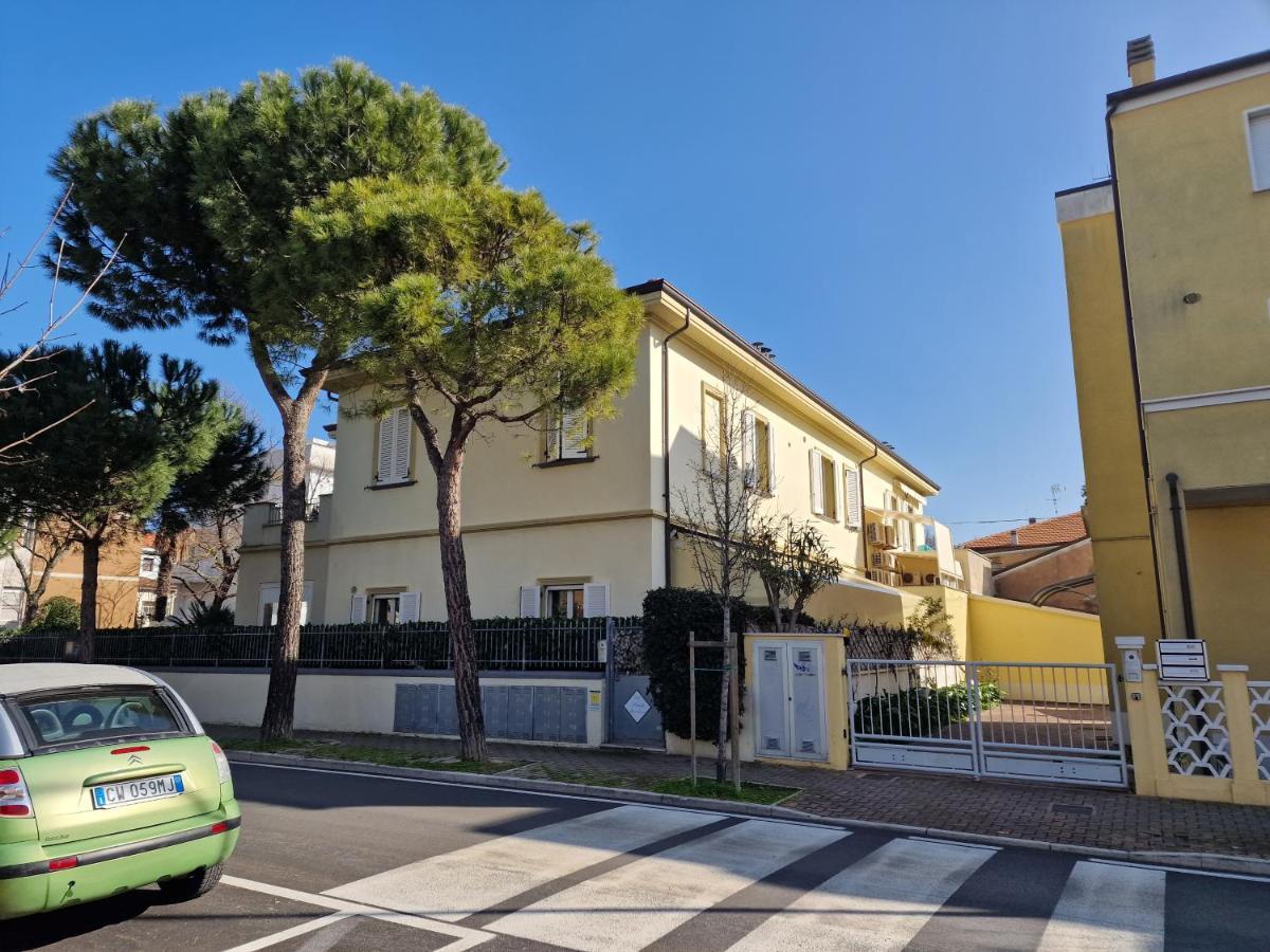 Villa Sante Residence Пезаро Экстерьер фото