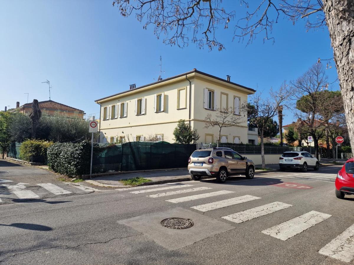 Villa Sante Residence Пезаро Экстерьер фото